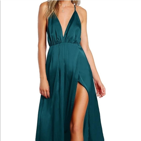 Source Unknown Dresses & Skirts - Duck green satin maxi dress